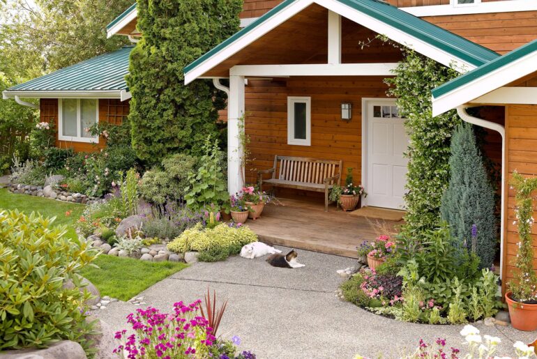 Elevating Curb Appeal: Architectural Tips for Beautiful Outdoor Spaces